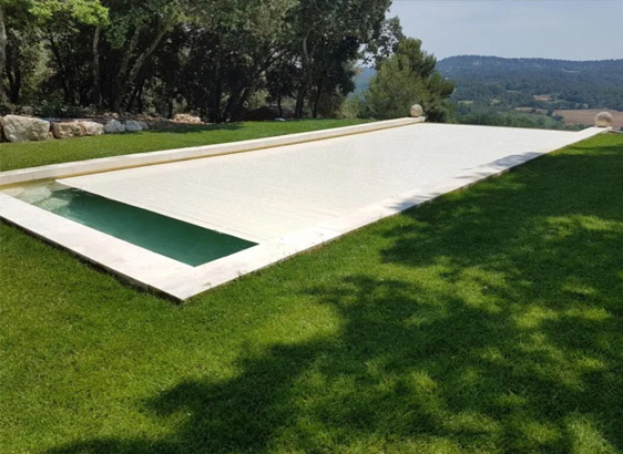 Aquatic Cover 600, couverture automatique banquette immergée AQUATIC COVER 600, Couverture piscine IMMERGÉE