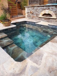 PISCINES JULIEN